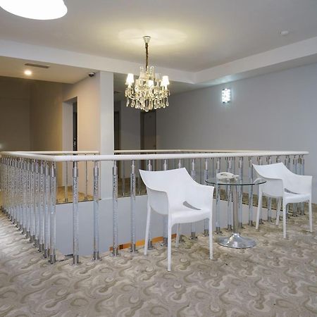 Capital O 89919 Hotel Hari Hari Куала Лумпур Екстериор снимка