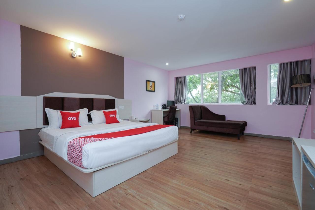Capital O 89919 Hotel Hari Hari Куала Лумпур Екстериор снимка