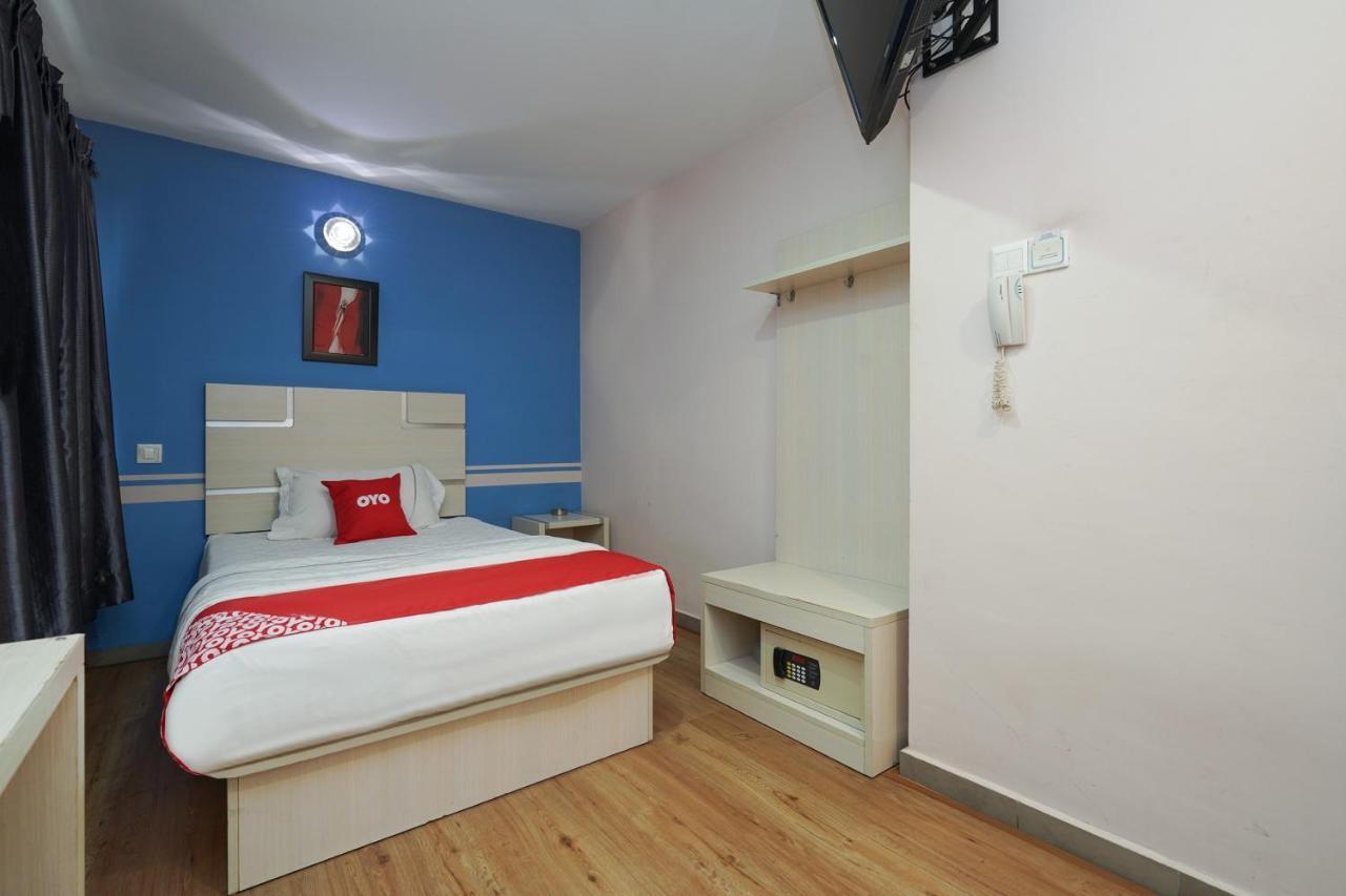 Capital O 89919 Hotel Hari Hari Куала Лумпур Екстериор снимка