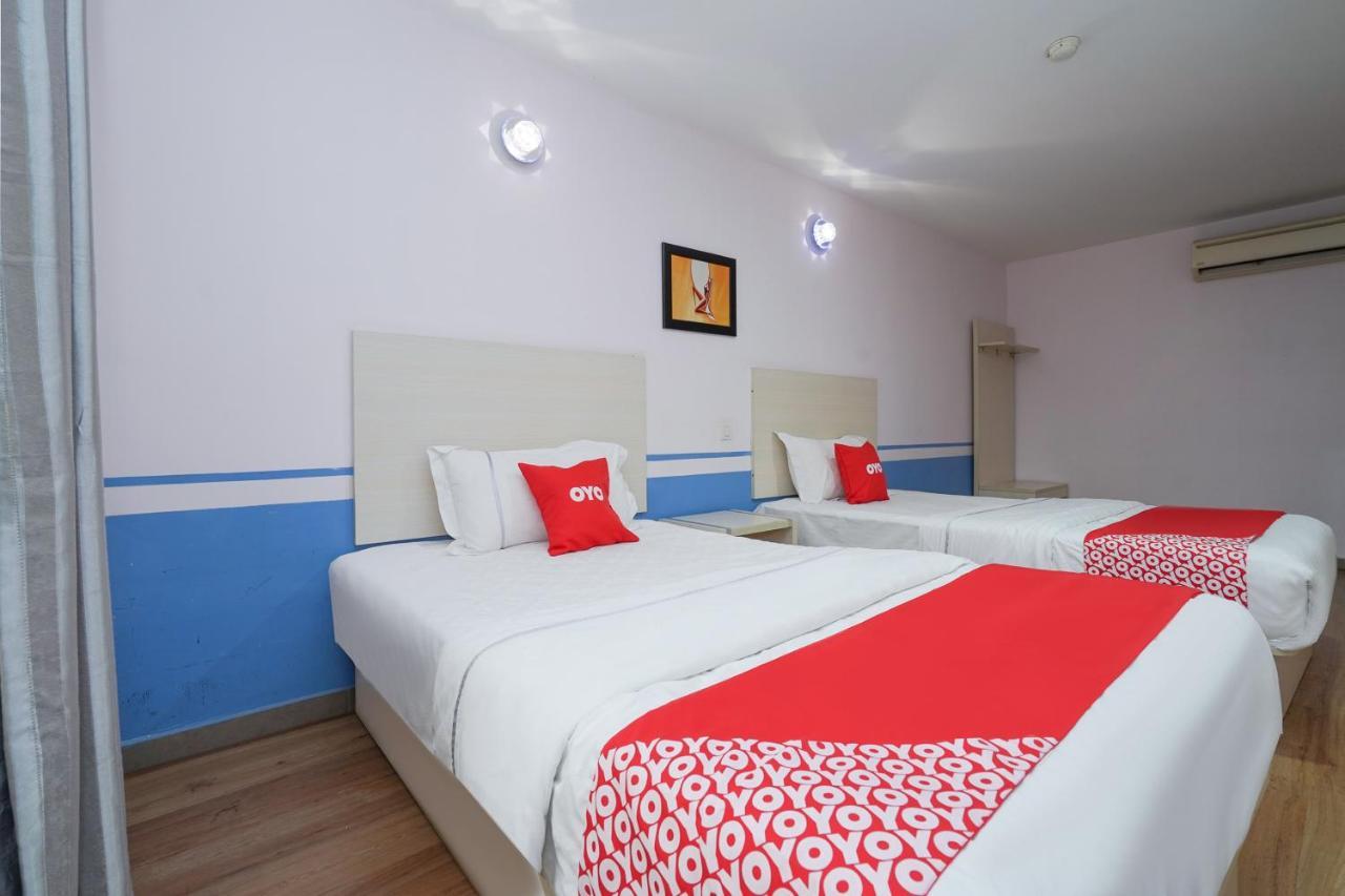 Capital O 89919 Hotel Hari Hari Куала Лумпур Екстериор снимка