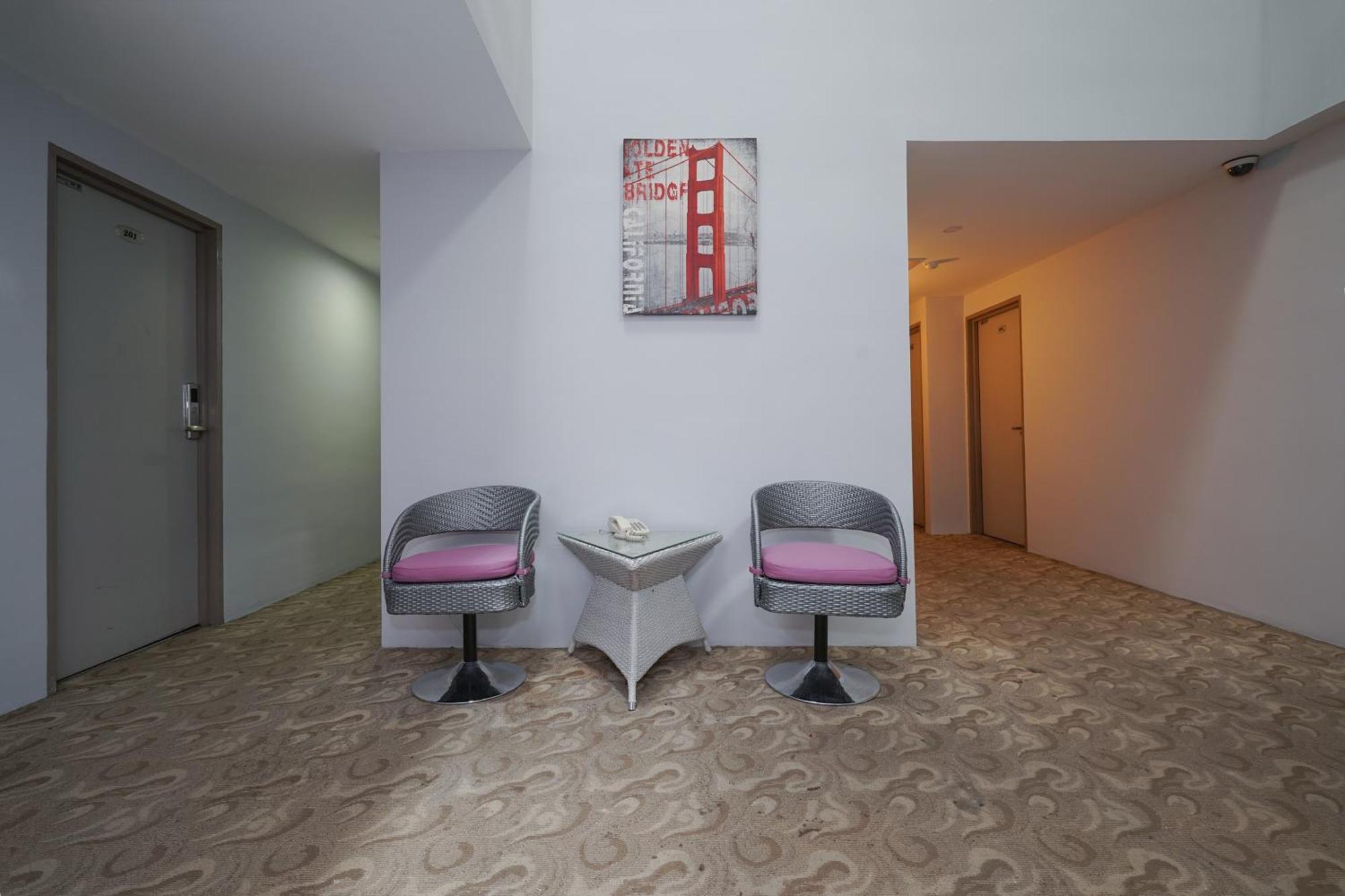 Capital O 89919 Hotel Hari Hari Куала Лумпур Екстериор снимка