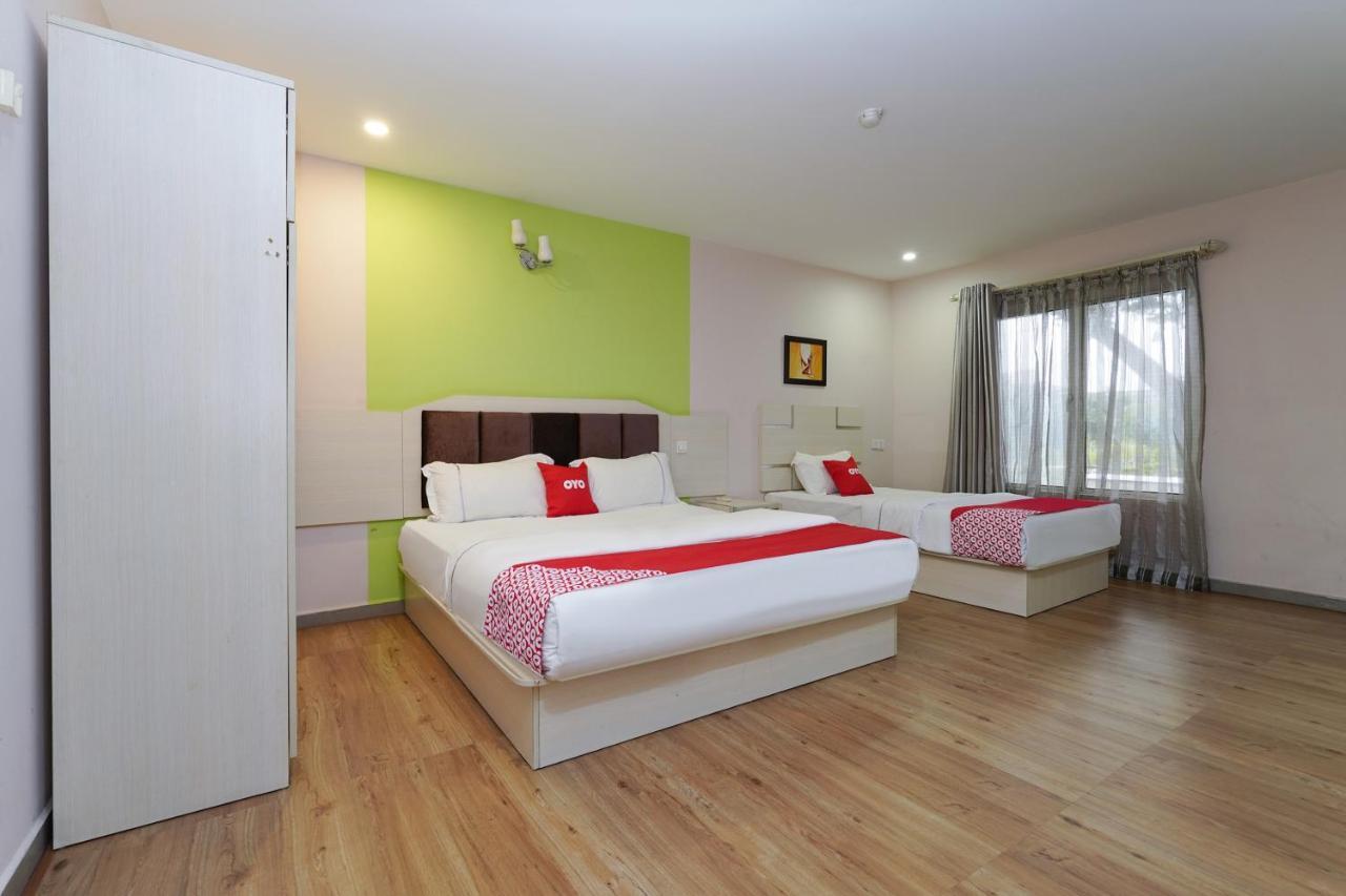 Capital O 89919 Hotel Hari Hari Куала Лумпур Екстериор снимка